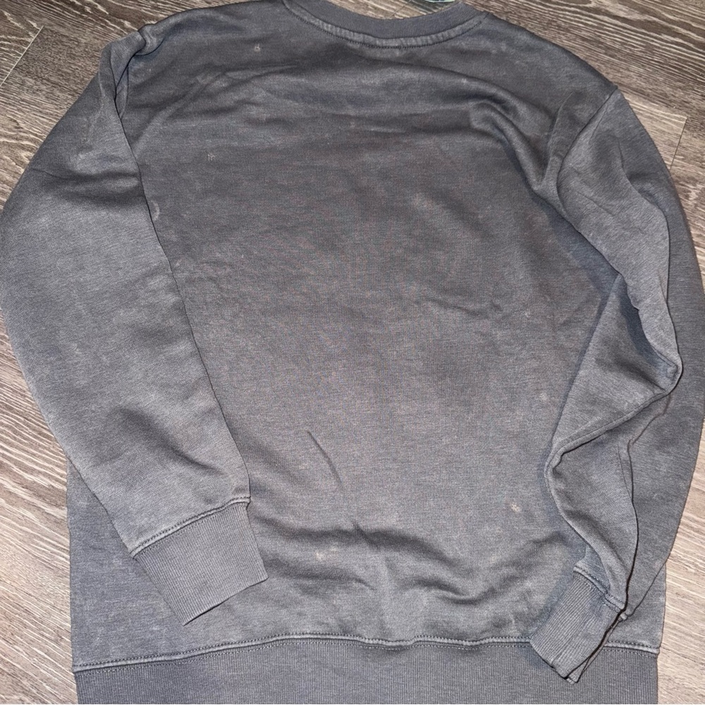 2 Stitch Crewneck - Both Smalls - Picture 6 of 7